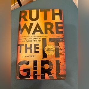Ruth Ware 'The It Girl' Hardcover Book